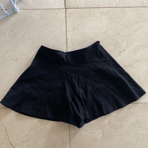 NWT Vince linen blend shorts